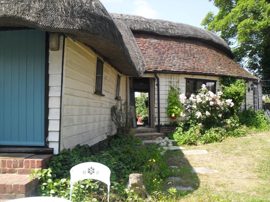 Church Hall Farm Bed And Breakfast Broxted Szoba fotó