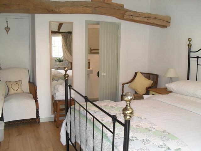 Church Hall Farm Bed And Breakfast Broxted Szoba fotó